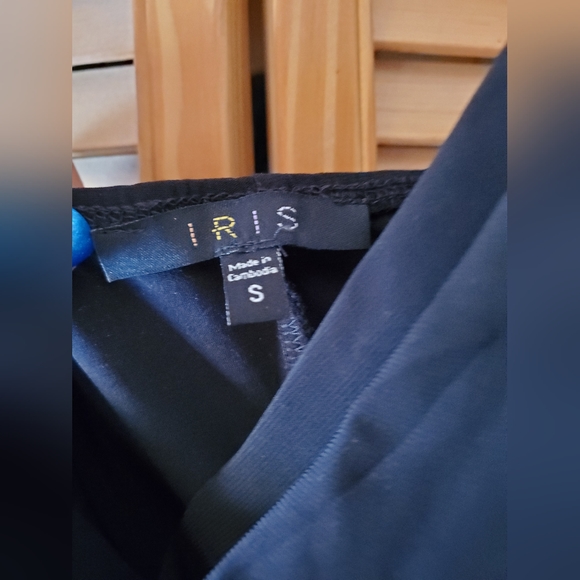 🖤🍓Cowl Halter Mini Dress🖤🍓 - Picture 2 of 5